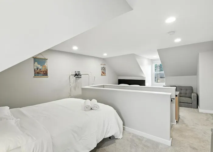 Ferienhaus Cozy Historic Row Home- Near Stadiums! *